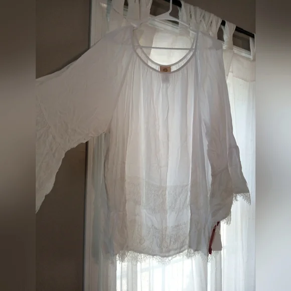 White Laceb Blouse. Plus Size NWT - Picture 1 of 3